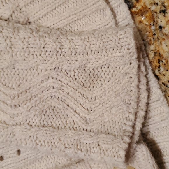 Far away from close cardigan - Picture 8 of 15